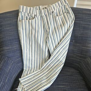 Loft crop frayed bottom jeans